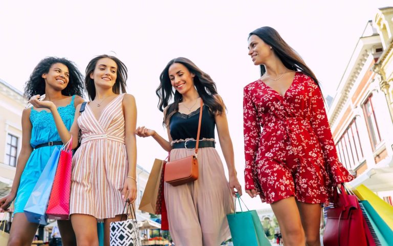 women wearing spring fashion