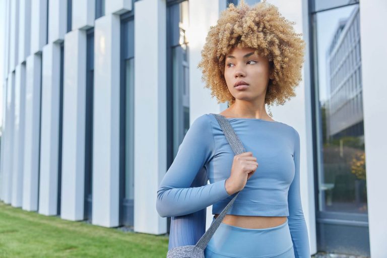 athleisure style for work and gym